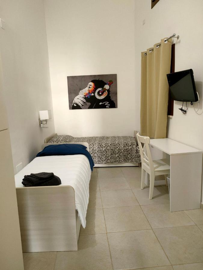 Ferienwohnung Casa Mima: Locazione Turistica Nel Centro Storico Brindisi Exterior foto