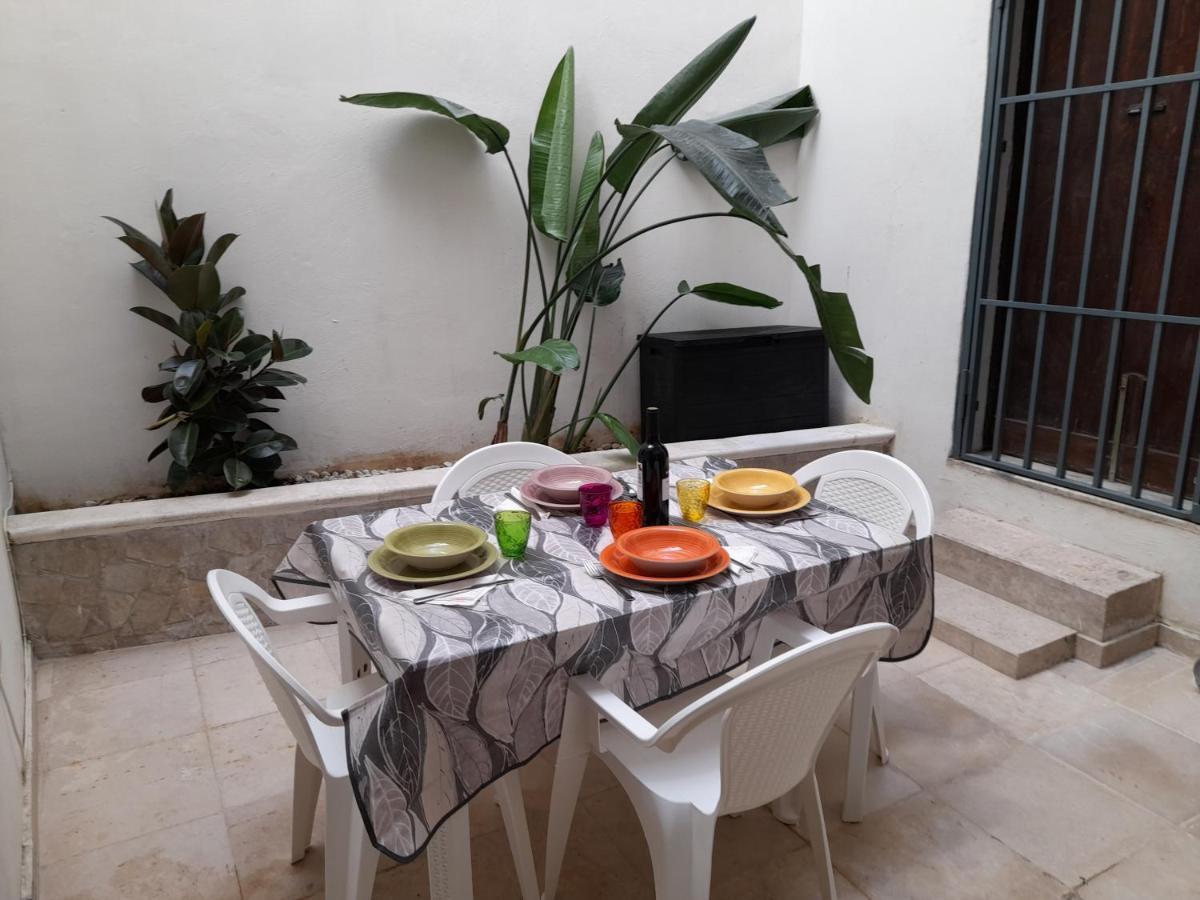 Ferienwohnung Casa Mima: Locazione Turistica Nel Centro Storico Brindisi Exterior foto